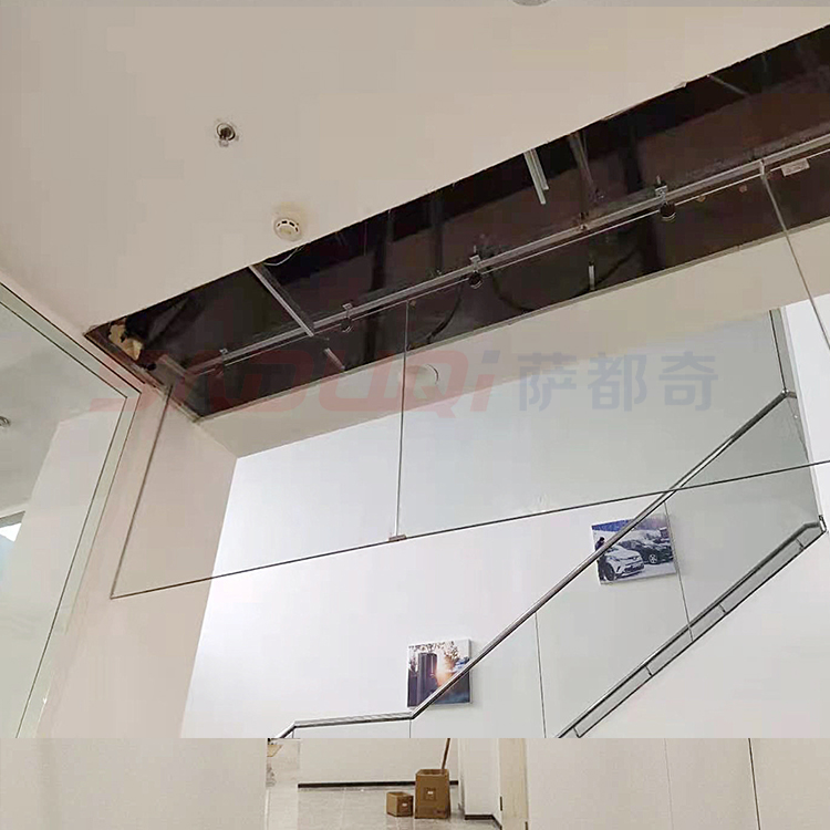 【江蘇擋煙垂壁】防火玻璃擋煙垂壁做多長一塊？
